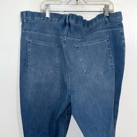 Time And Tru Womens XXL (20) Blue Jeans With Front Pockets - Picture 6 of 8